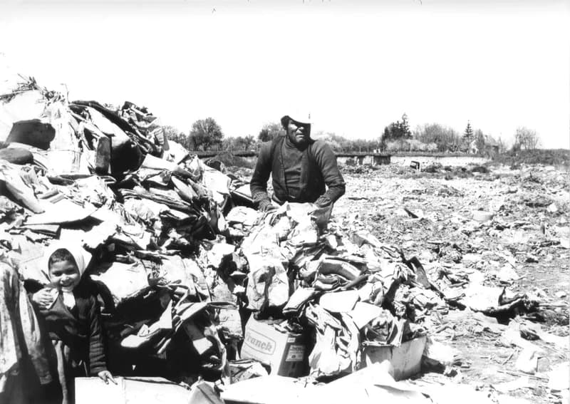 Roma család a zentai szeméttelepen