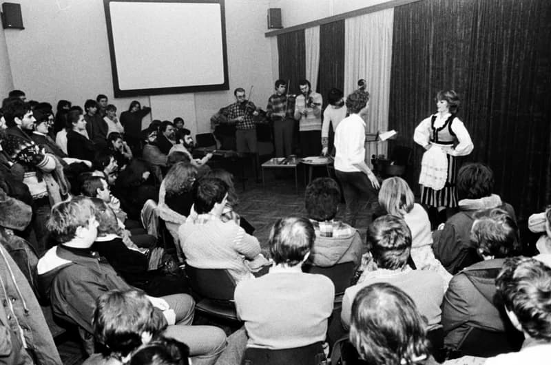 Hívogató együttes