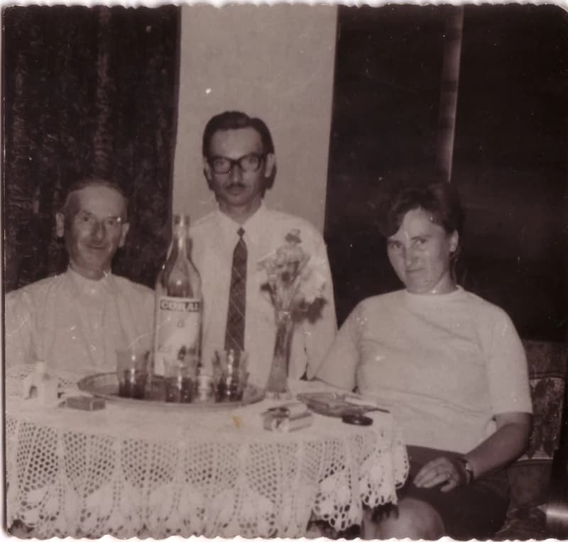 Nagy Lázár édesapjával és nővérével