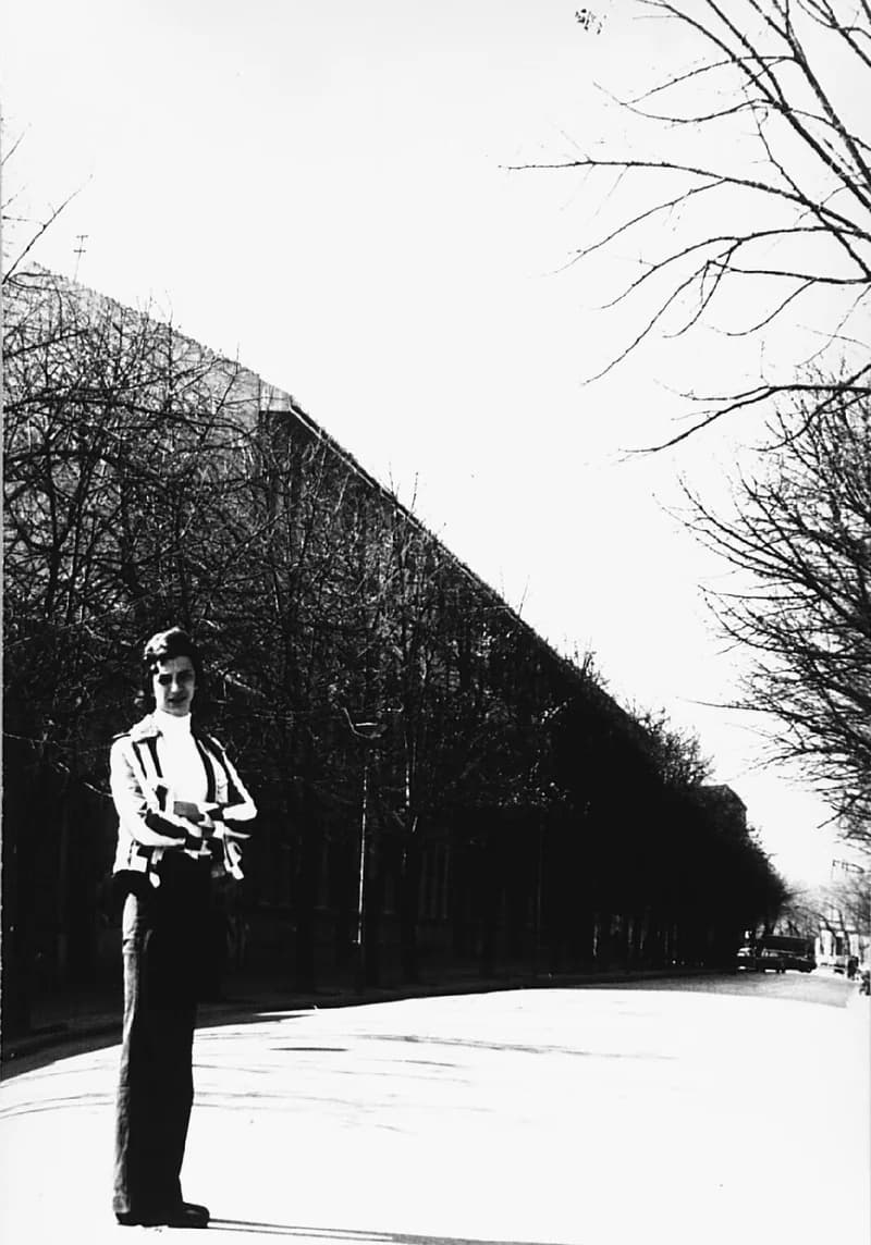 Fehér László a zentai főutcán