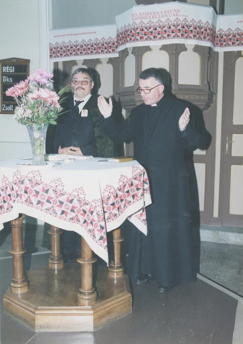  Ft. Erős Mihály pancsovai plébános és Halász Béla hertelendyfalvi református lelkész