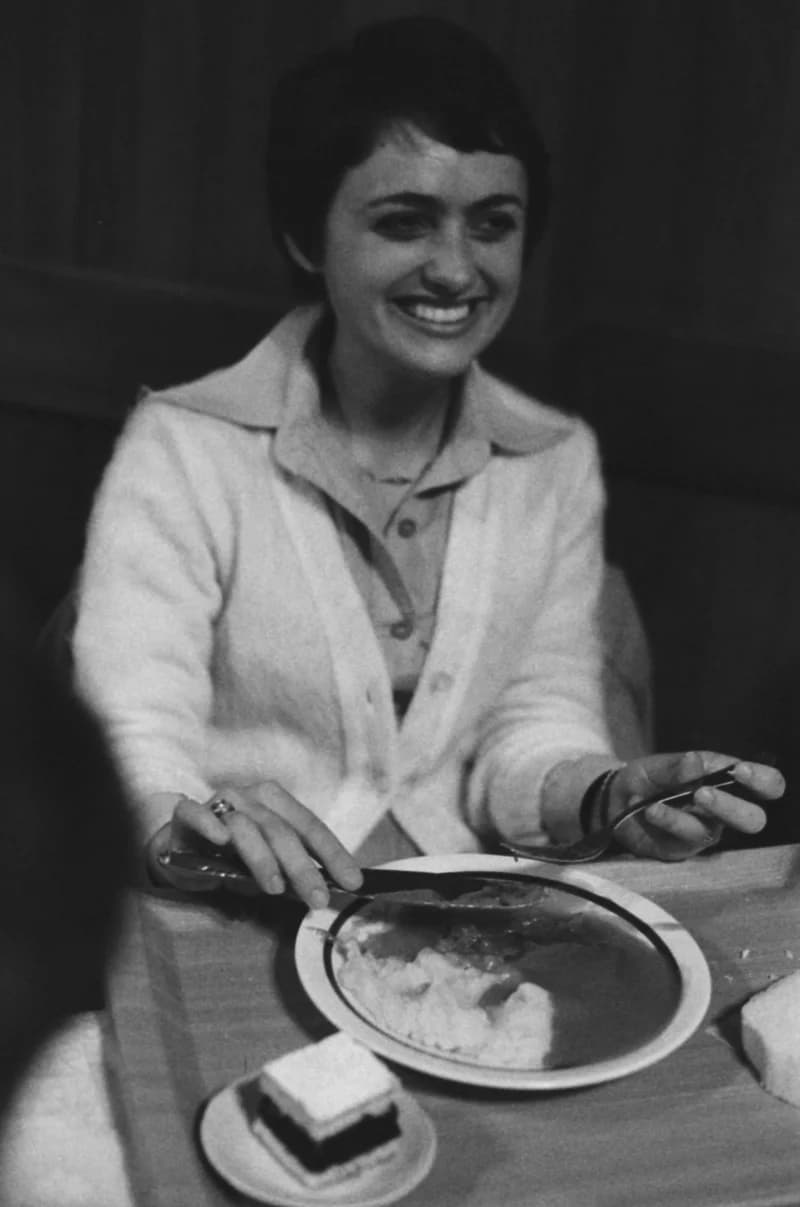 KMV - Becsei Önképzőkörösök a Fórum Klubban