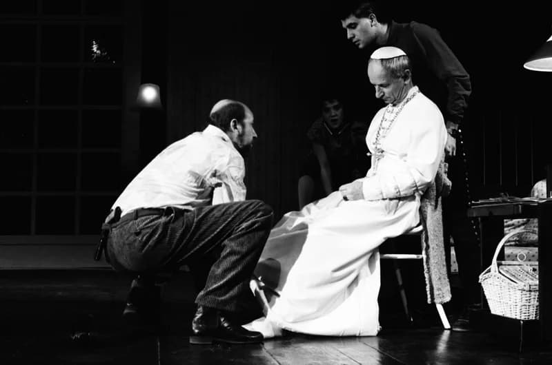 Aznap, amikor a pápát elrabolták