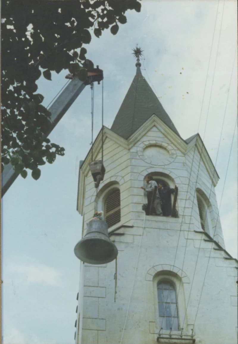 A hertelendyfalvi református templom felújított (újraöntetett) harangja
