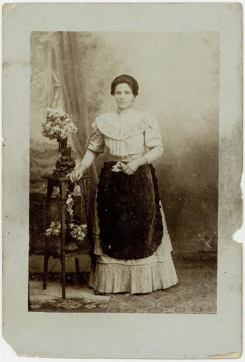 Fiatal nő portréja