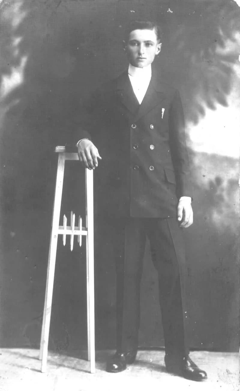 Fehér Imre 17 évesen