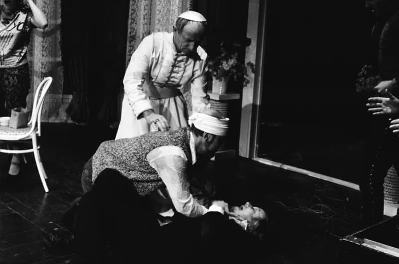 Aznap, amikor a pápát elrabolták