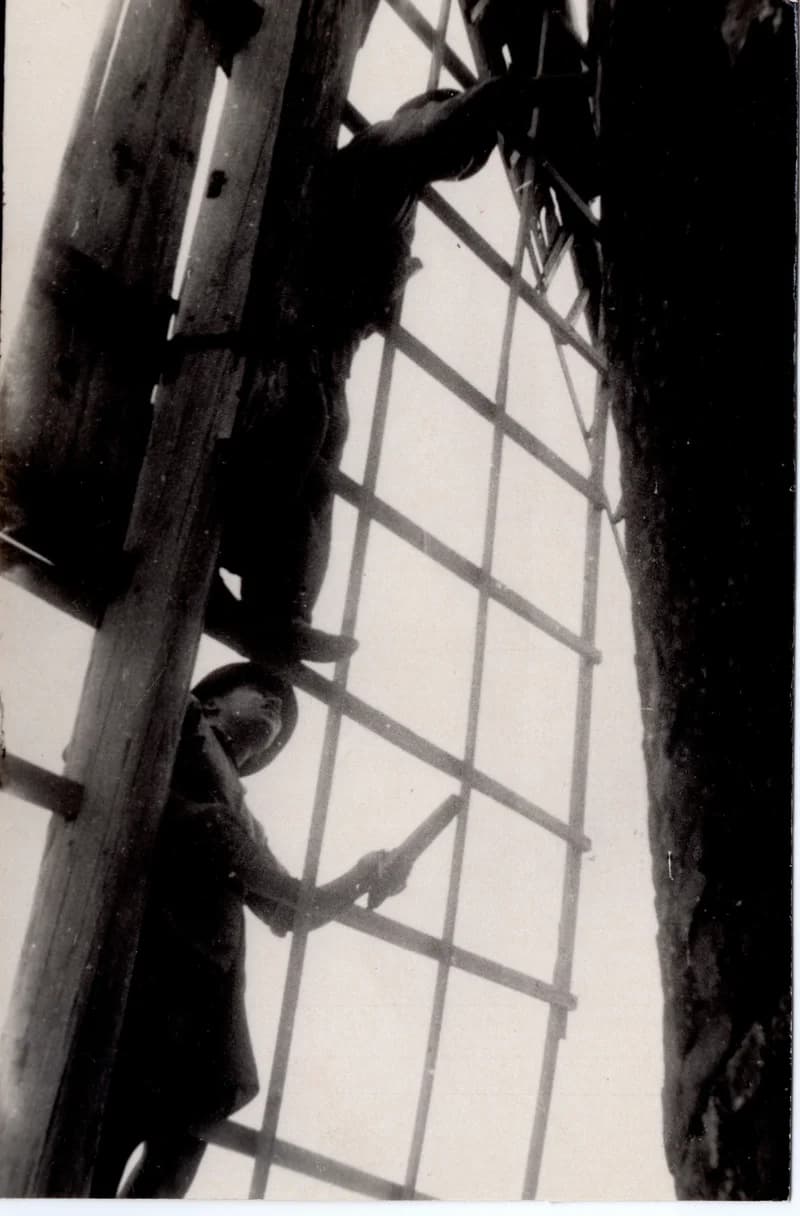 Kis Gábor Sándor szélmalmánál