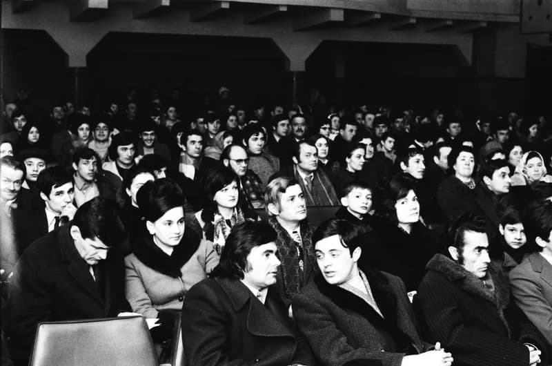 Román műkedvelő színjátszók  szemléje