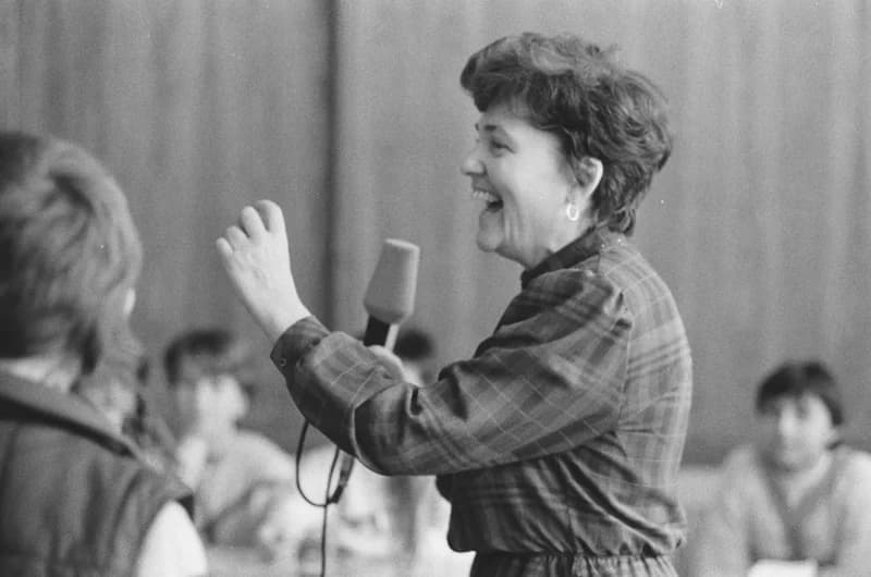 A gyermekrádió nyilvános műsora Bada Johanna vezetésével