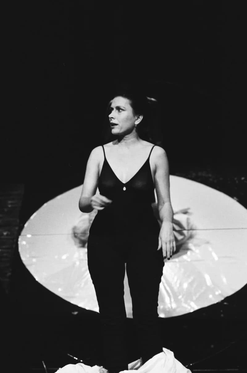 Tolnai: Izéke homokozója, Bayer II.