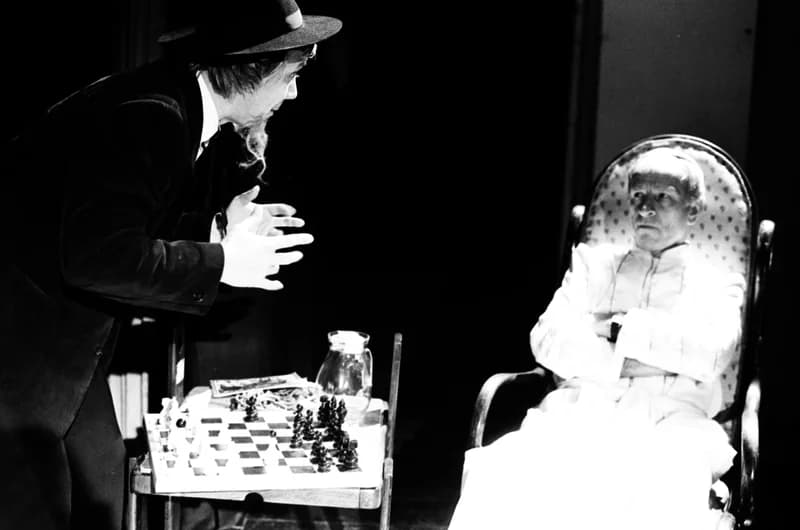 Aznap, amikor a pápát elrabolták