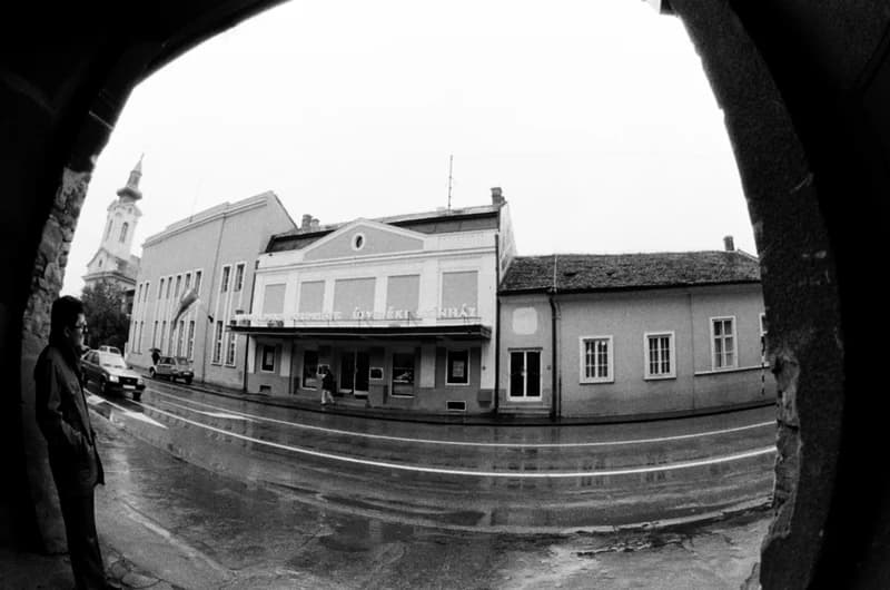 Az újvidéki színház épületének átadója