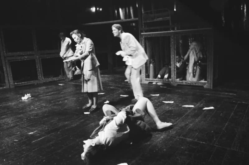 Tömöry Péter (r.), Tolnai Ottó: Paripacitrom 