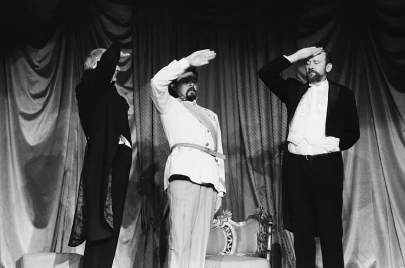 Rejtő Jenő: Kabaré (IV.)