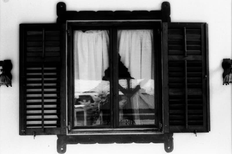 Ablakok a Tóték előadás pályázathoz