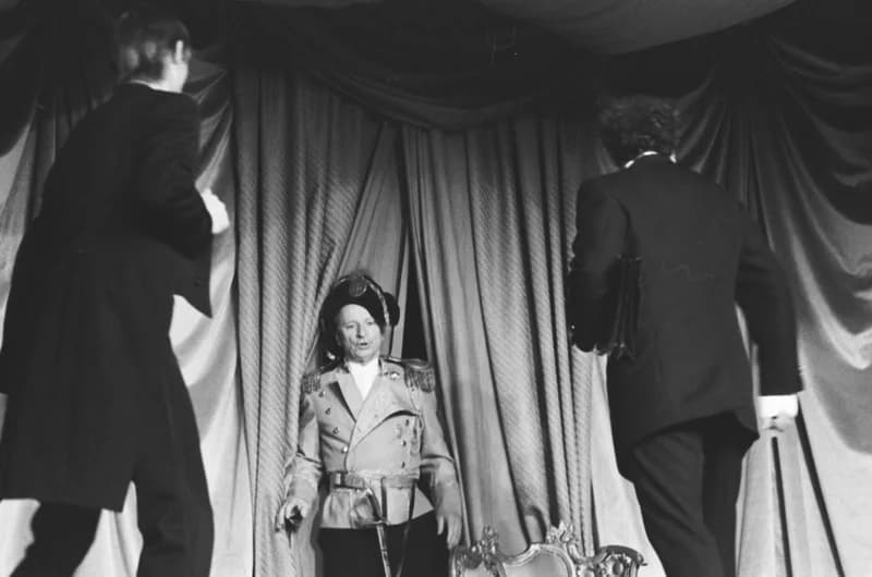 Rejtő: Kabaré (IV.)