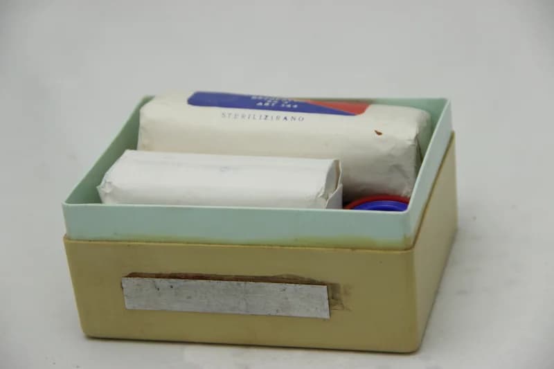 Autós elsősegély-doboz