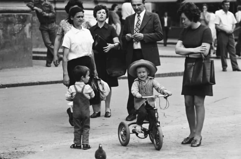 Gyerekek Újvidék utcáin