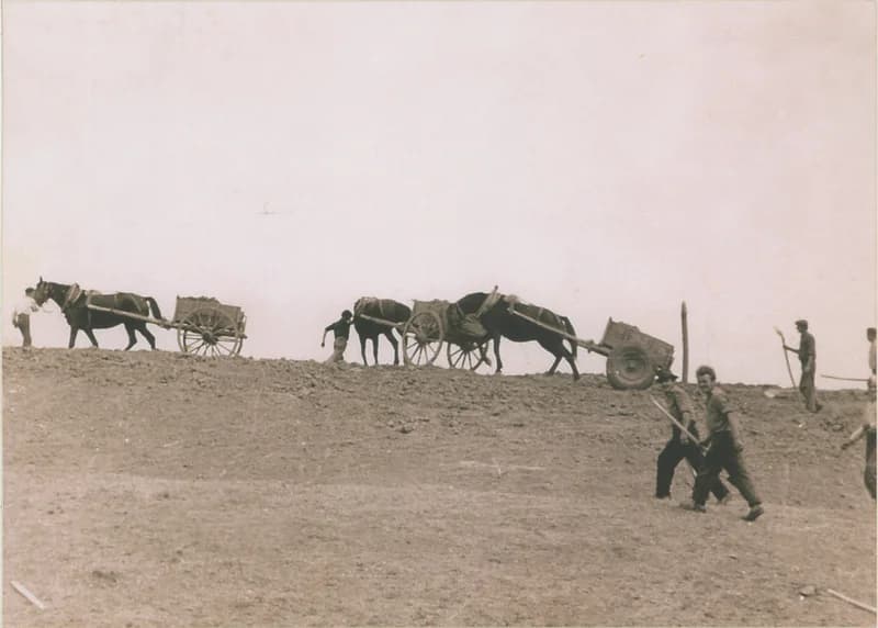 Kubikosok – töltések építése a Duna mentén