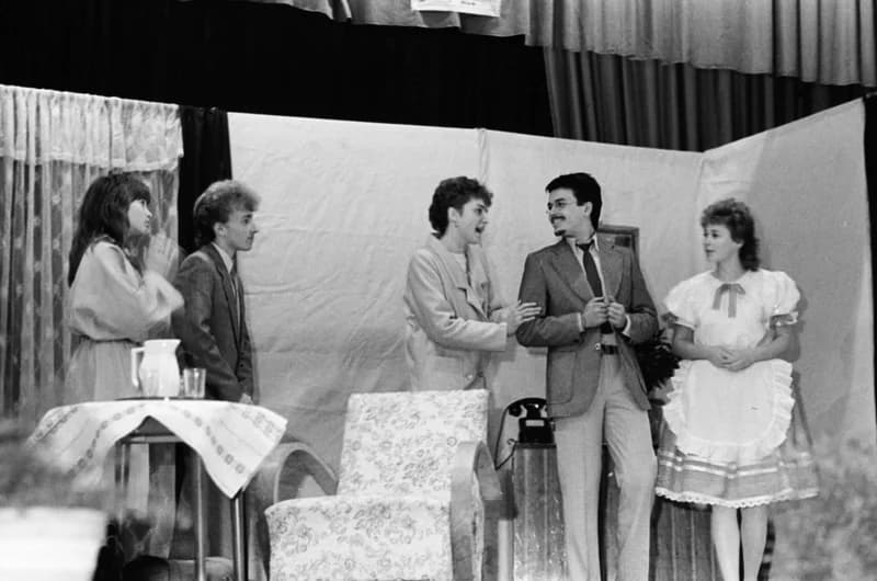 Négyesfogat. Kupuszinai műkedvelők