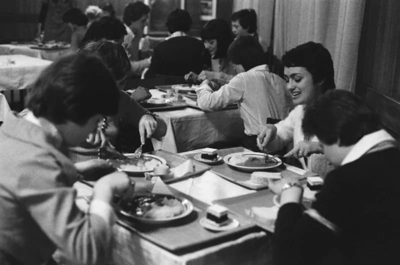 KMV - Becsei Önképzőkörösök a Fórum Klubban