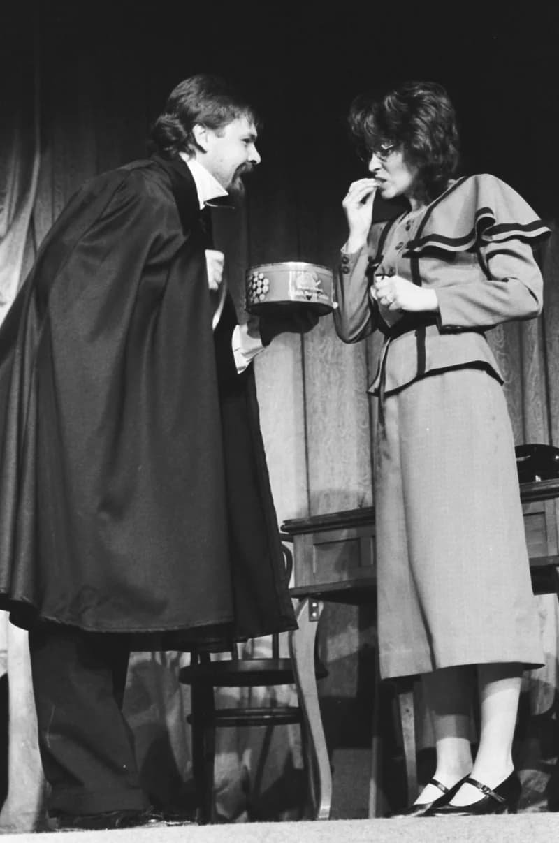 Rejtő Jenő : Kabaré (IV.)