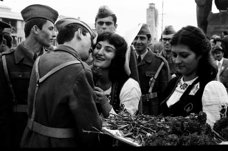 Emlékmű átadás Lovćenacon