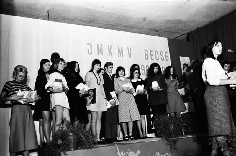 Középiskolások Művészeti Vetélkedője '71