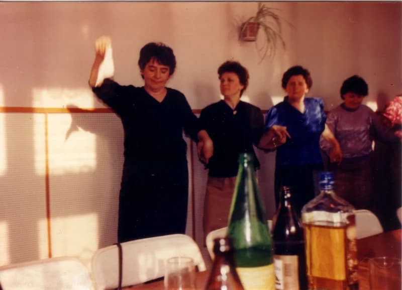 Ünneplés a  cipőgyárban