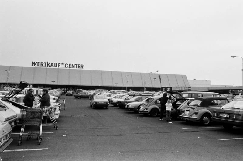 NSZK - Stuttgartban  Göncz Jánosnál