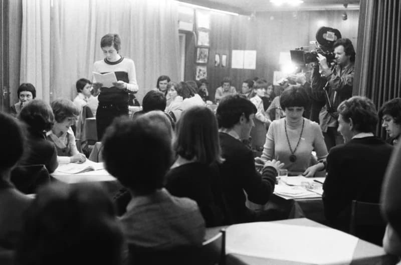 KMV - Becsei Önképzőkörösök a Fórum Klubban