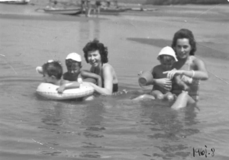 Fehér Klára szülei Supetaron