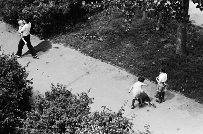 Gyerekek Újvidék utcáin