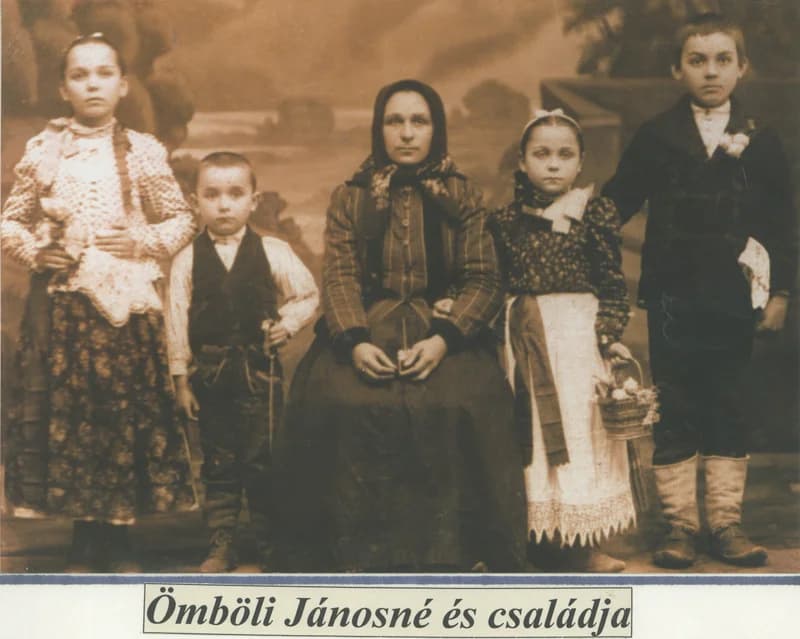 Ömböli Jánosné és családja