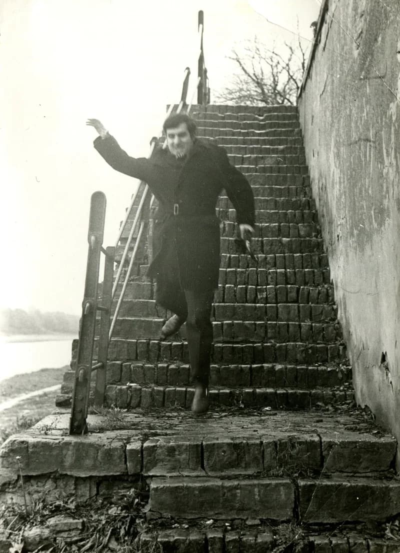 Benes József a zentai rakparton