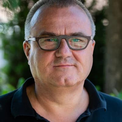 drMáriás (Máriás Béla)