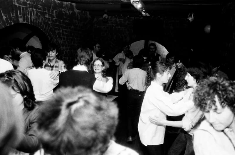 A Hívogató együttes az Ifjúsági Tribün pincéjében