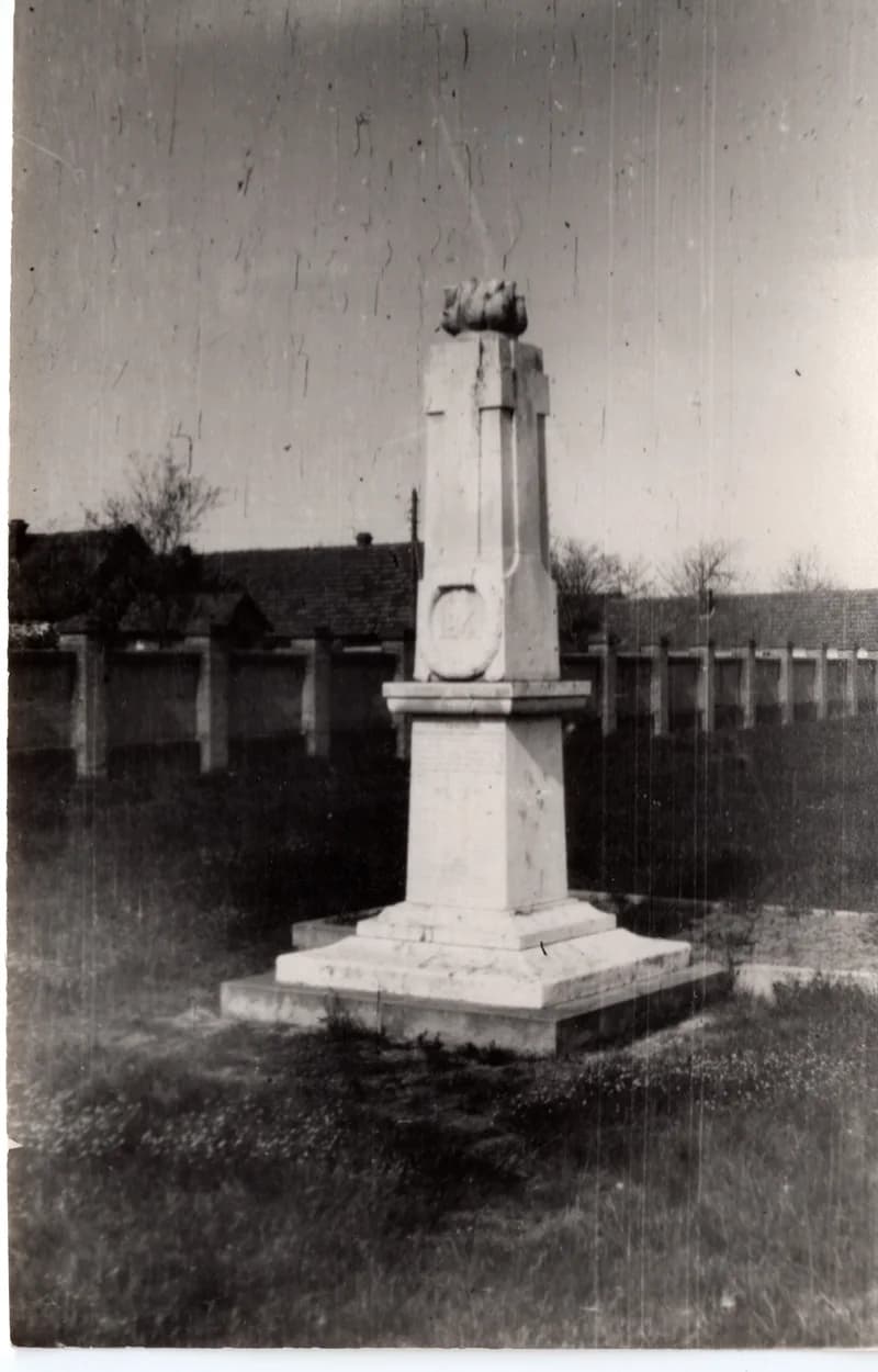 A fasizmus áldozatainak emlékműve