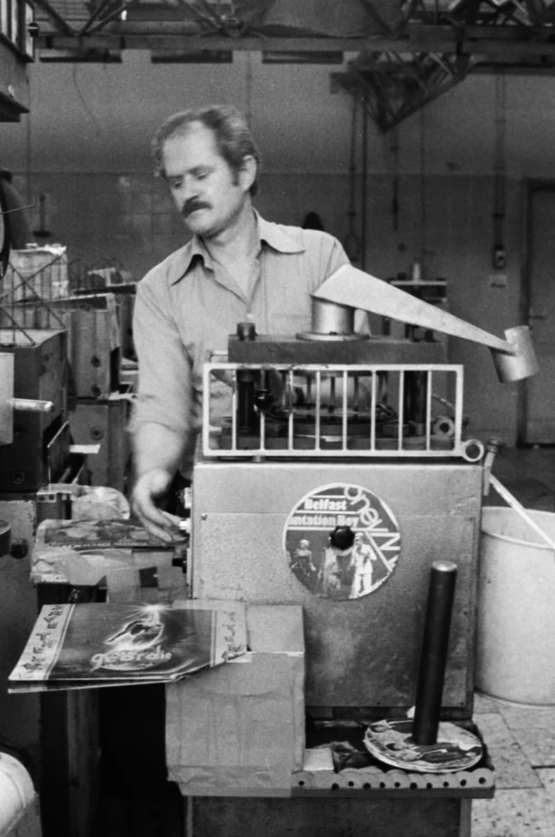 A Jugoton lemezgyárban