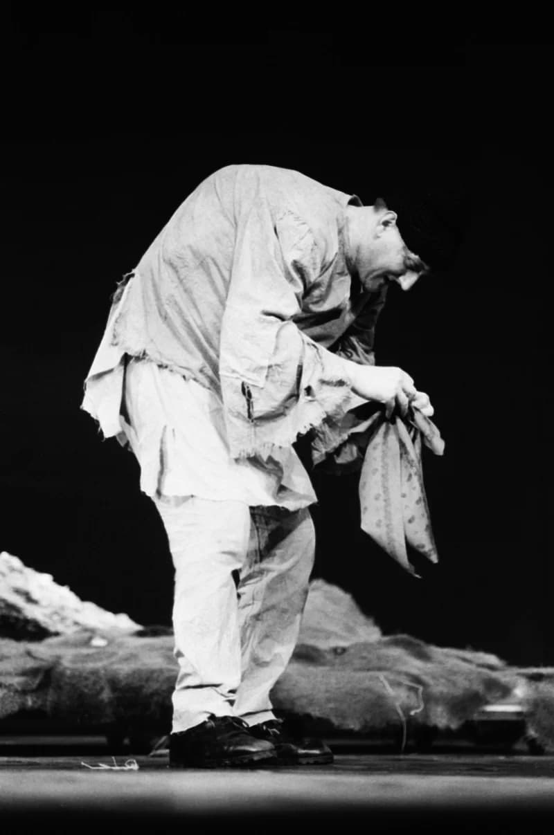 Tóth E.: A falu rossza, avagy a negyedik ablak /r.: Hernyák Gy./