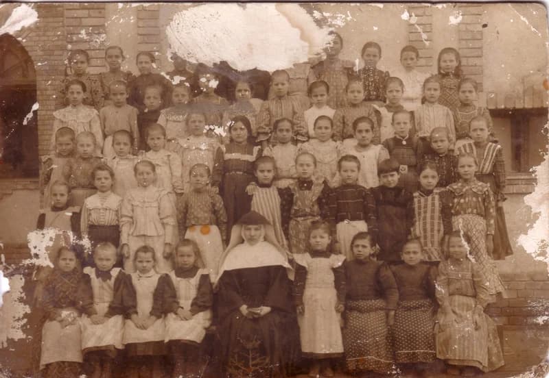 Leányosztály a Zárdában