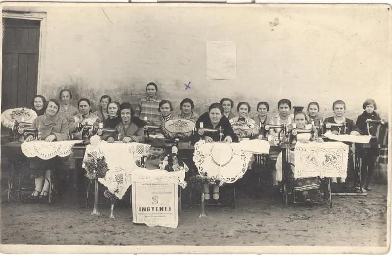 Singer varrási, hímzési tanfolyam