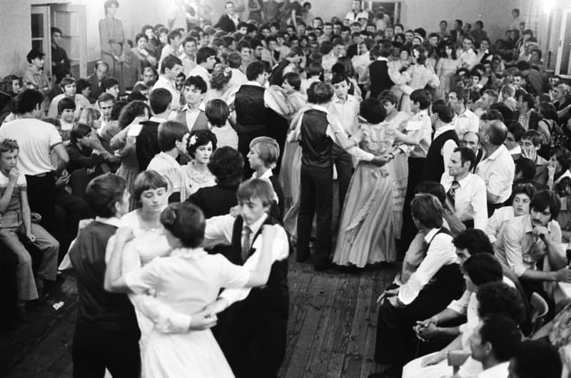 Tánciskola vizsgabál Kispiacon