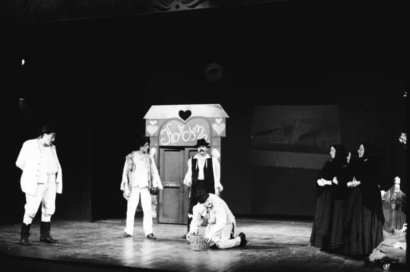 Tóth E.: A falu rossza, avagy a negyedik ablak /r.: Hernyák Gy./