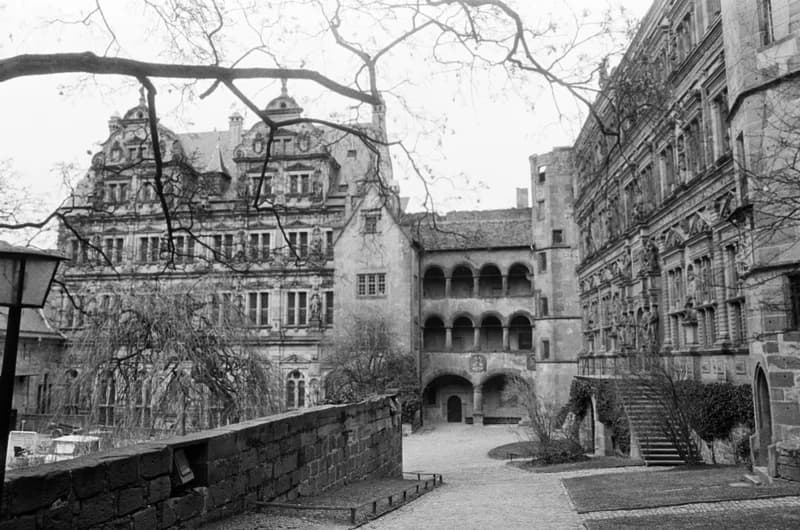 NSZK - Stuttgartban  Göncz Jánosnál