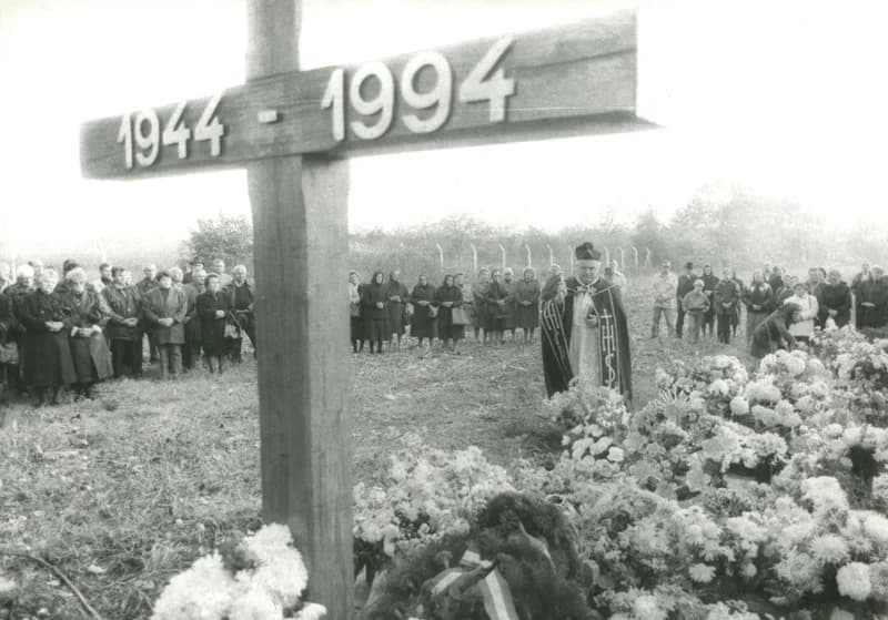 Az ártatlan áldozatok '44-es sírszentelése