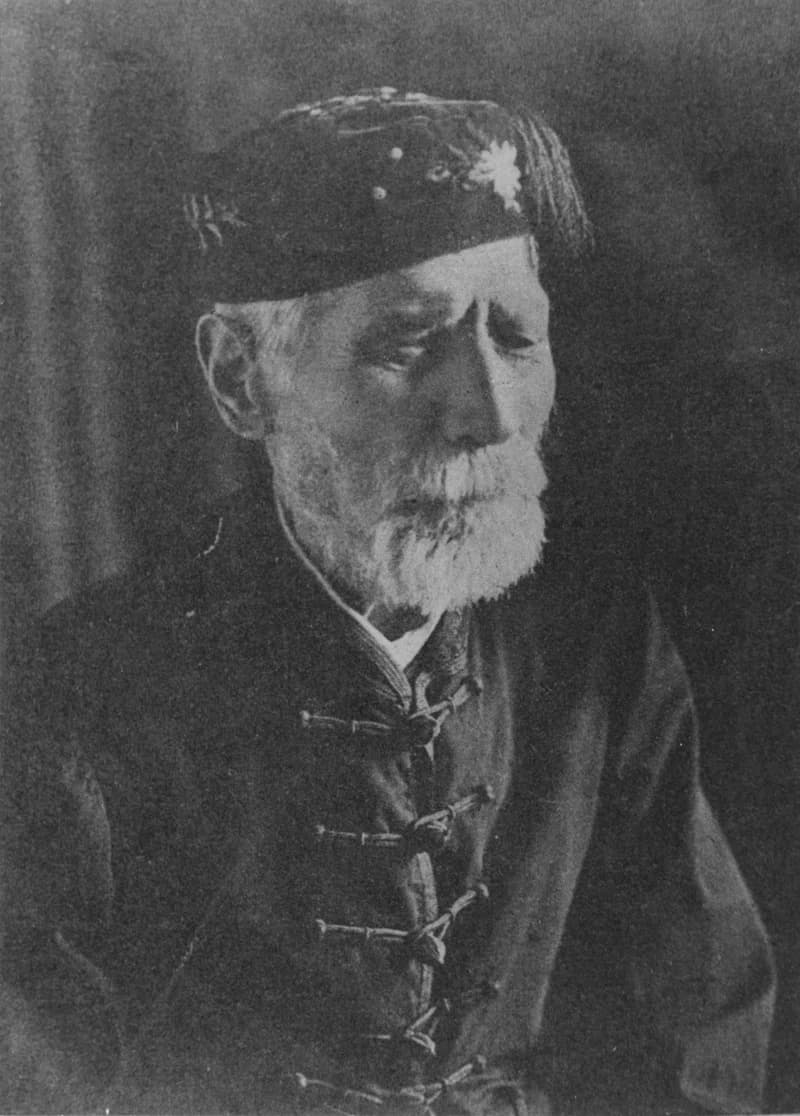 Férfi, aki Kiss Ernő holttestét a közös sírból kivette