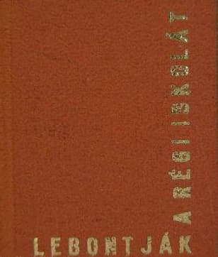 Lebontják a régi iskolát 