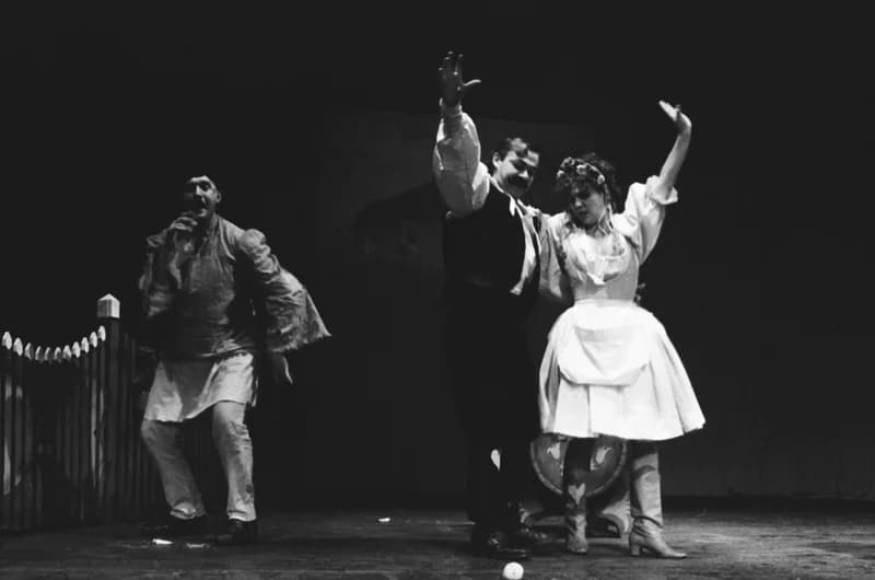 Tóth E.: A falu rossza, avagy a negyedik ablak /r.: Hernyák Gy./